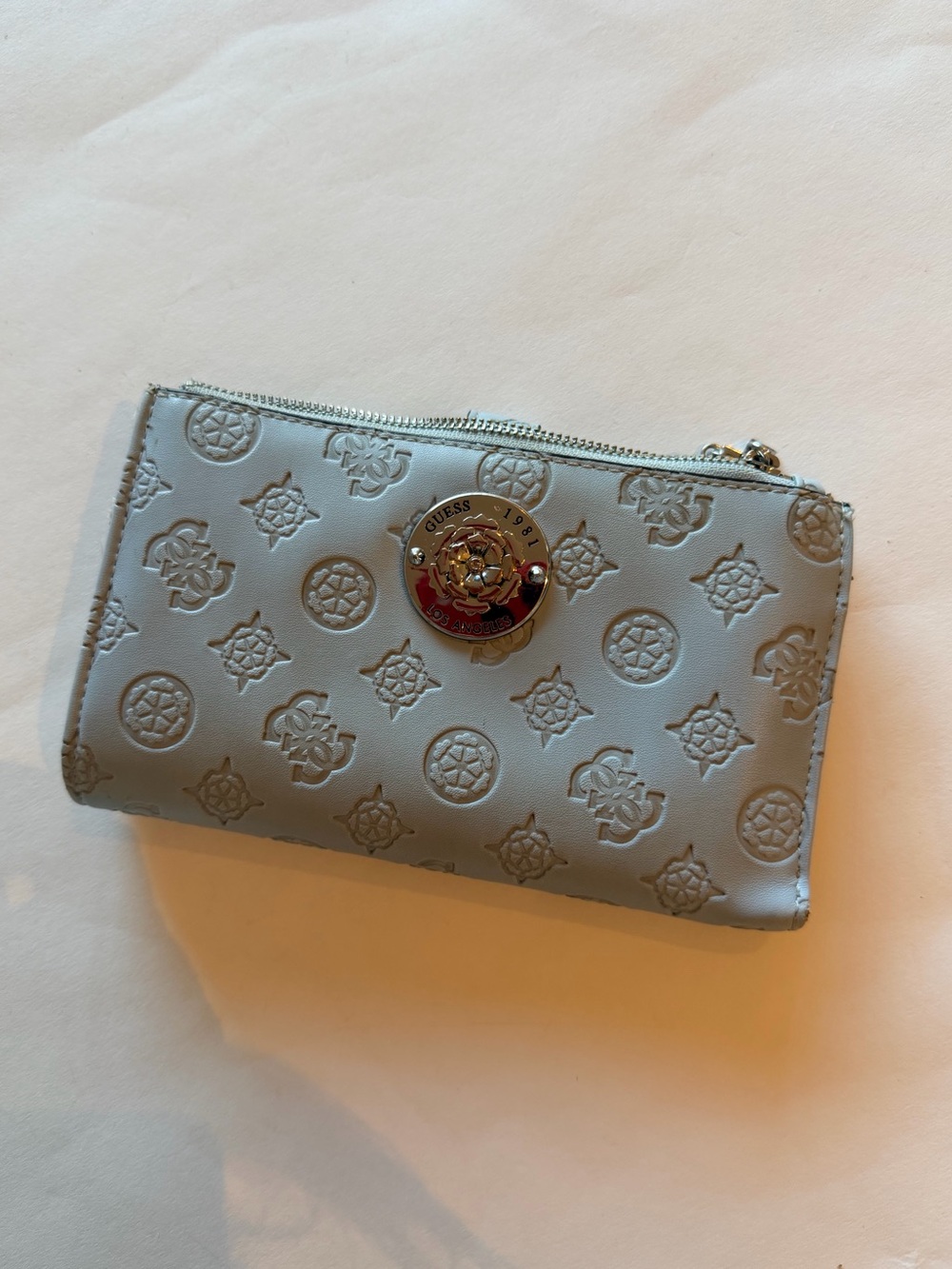 GUESS 1981 Los Angeles Embossed Logo Continental Wallet Silver Grey